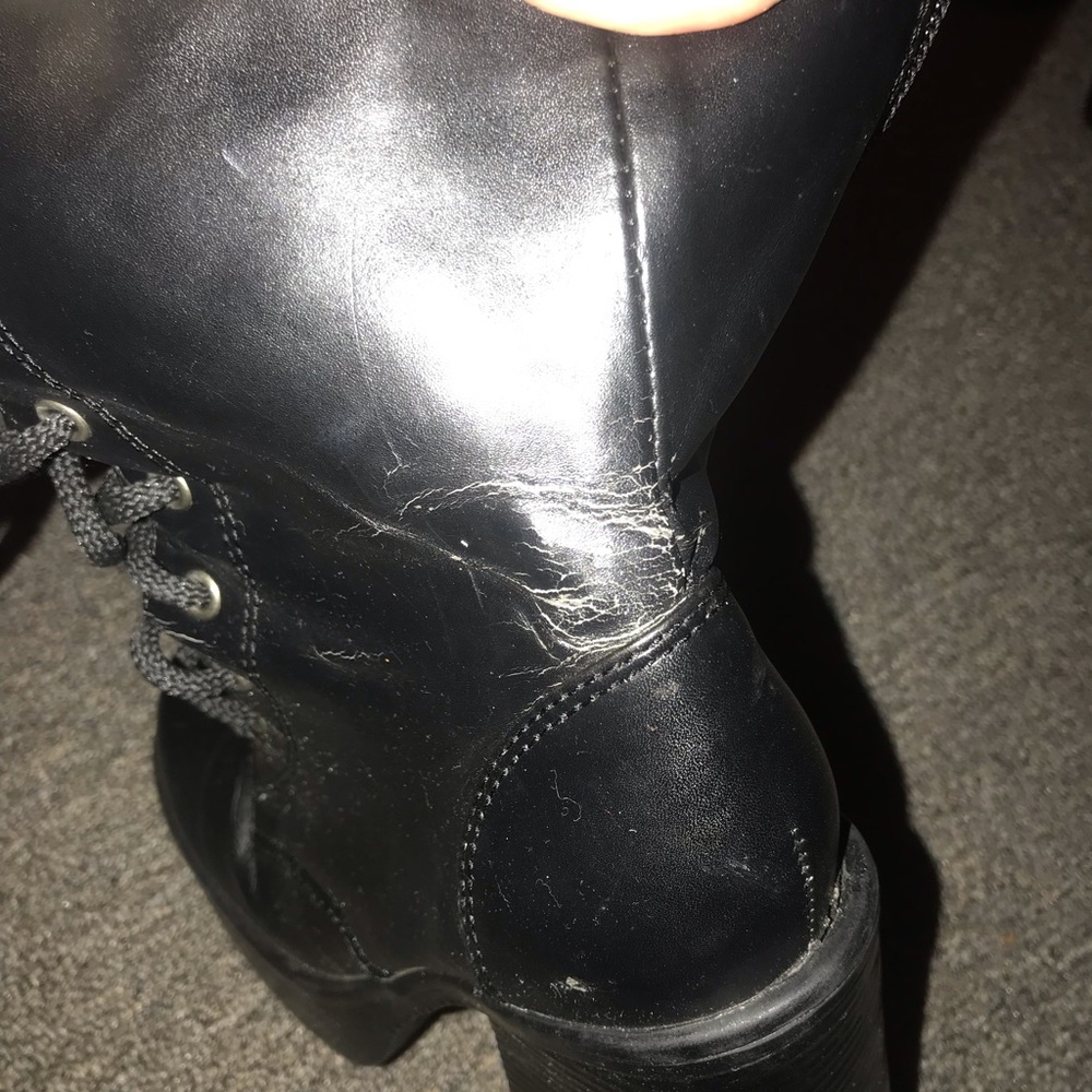 Size 6 Mudd mid calf boots